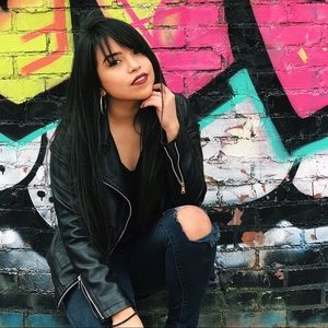 Meet your Posher, Maria